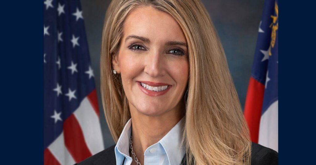 Portrait photo of Kelly Loeffler