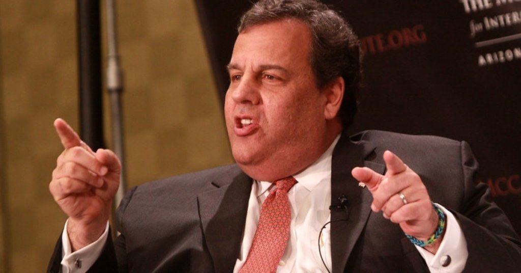 Chris Christie pointing his fingers